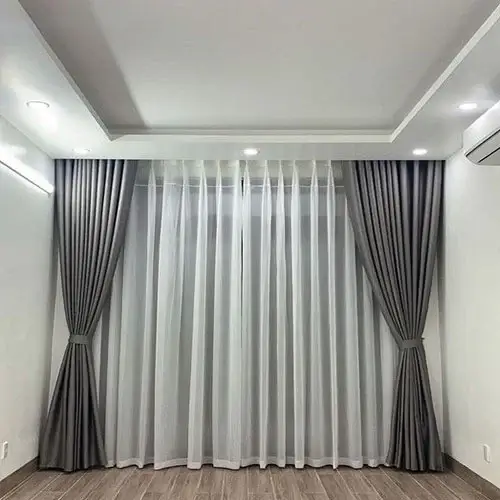 Curtains Installation