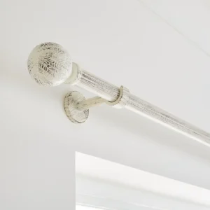 Vintage Floral Extendable Metal Curtain Pole